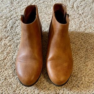Cat & Jack size 1 leather booties